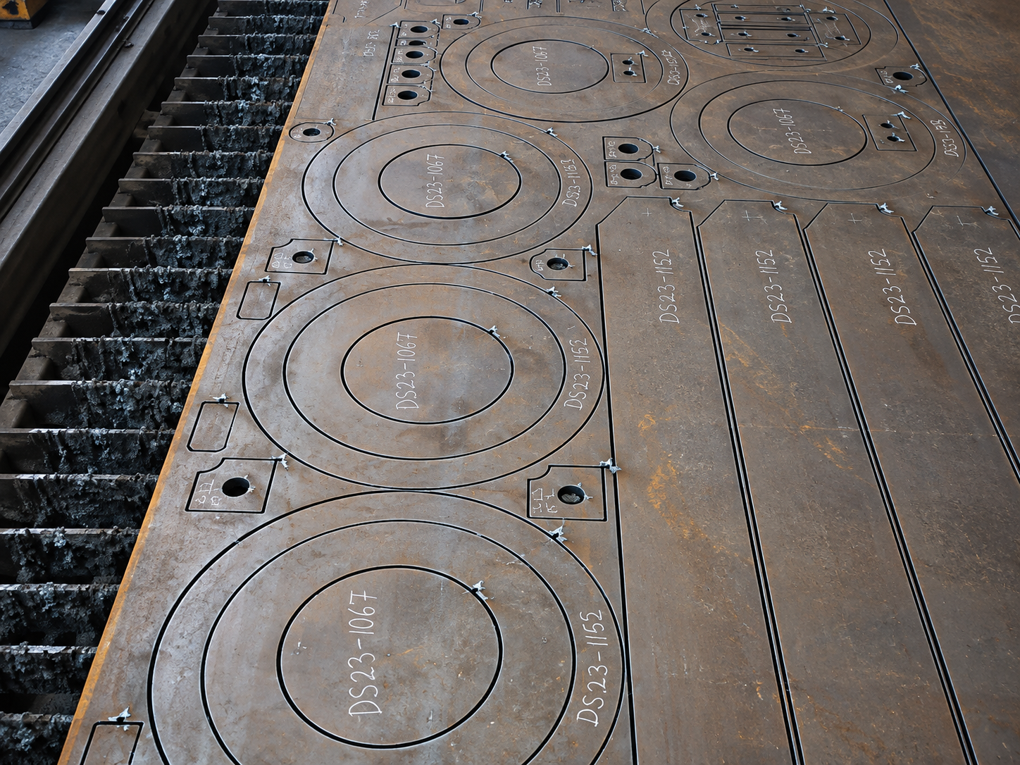 Steel parts cut to size for energy industry projects 3